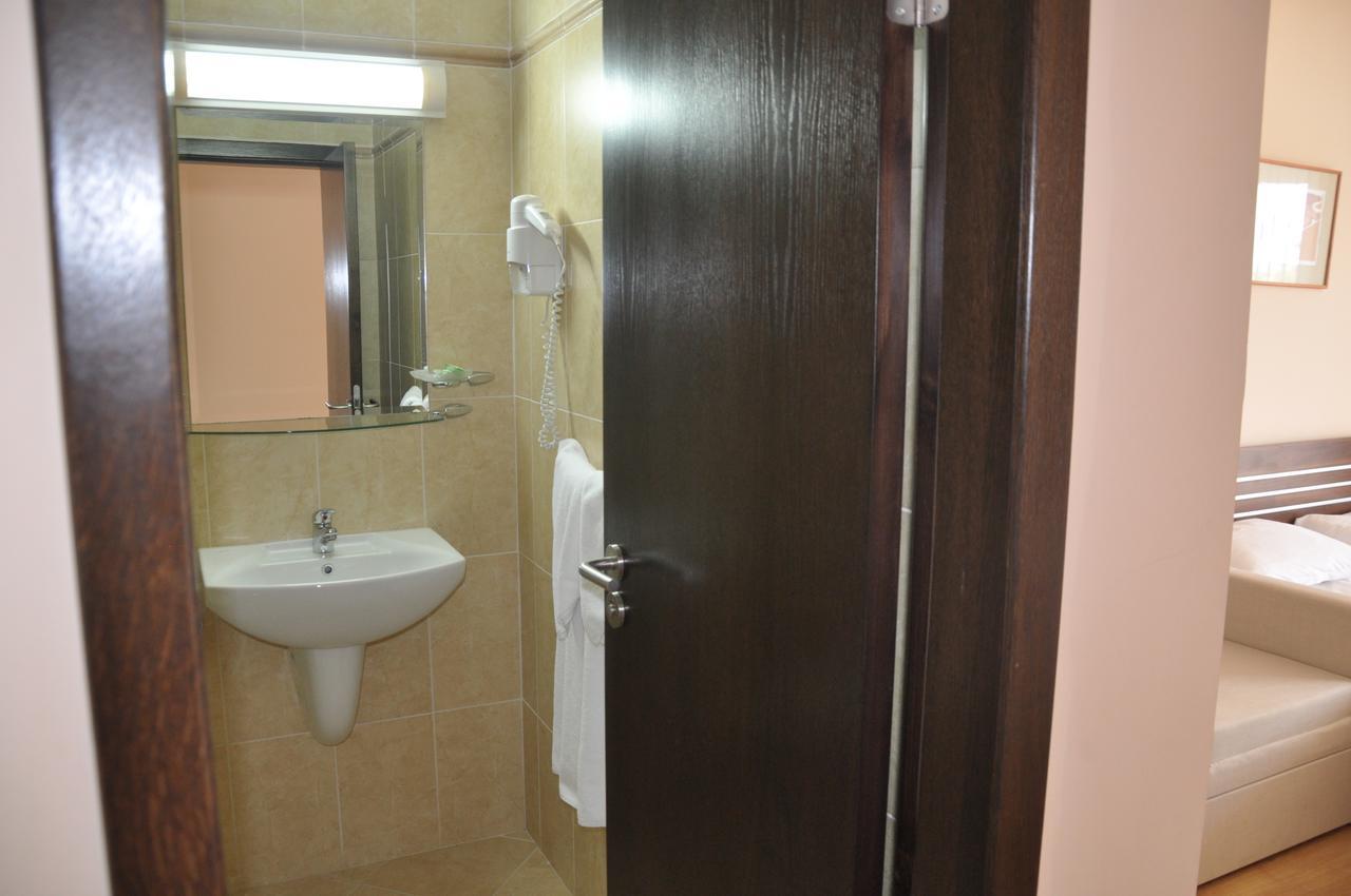 Luxor Apartments เปาโมเรีย ภายนอก รูปภาพ